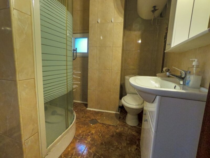 Armeneasca/ Mosilor vanzare apartament 2 camere cu centrala
